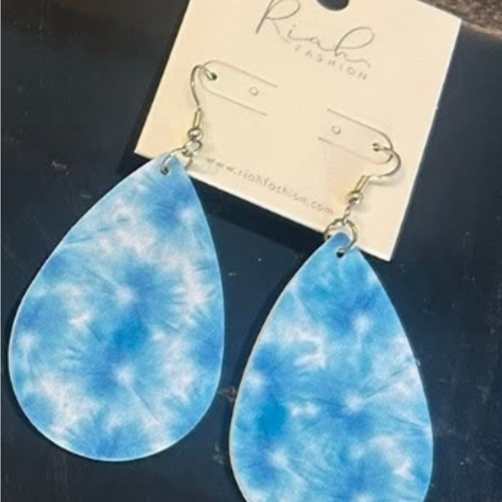 Riah Fashion Blue Tie-Dye Teardrop Earrings